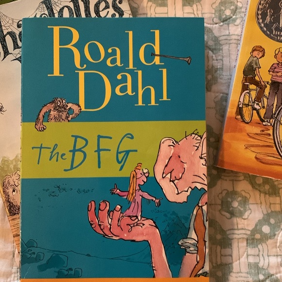 6 books for $10 - Picture 5 of 9